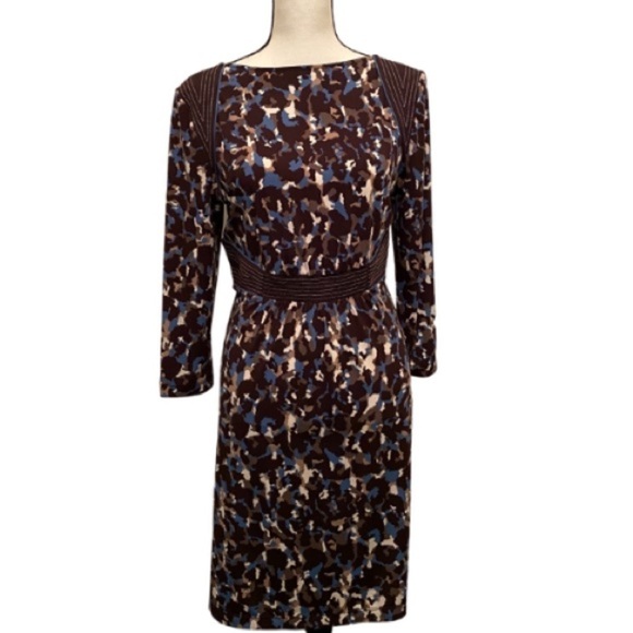 BCBG MAXAZRIA Criss Cross Stretch Dress Flatter - Picture 2 of 6